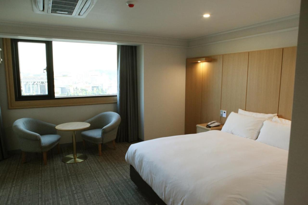Hotel Dongbang Jinju Εξωτερικό φωτογραφία