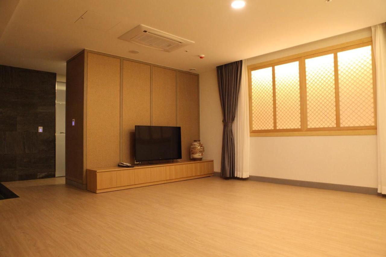 Hotel Dongbang Jinju Εξωτερικό φωτογραφία