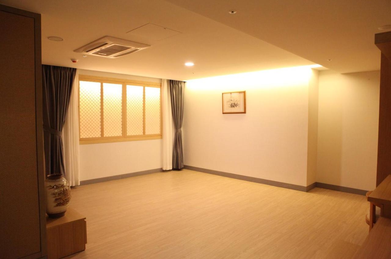 Hotel Dongbang Jinju Εξωτερικό φωτογραφία