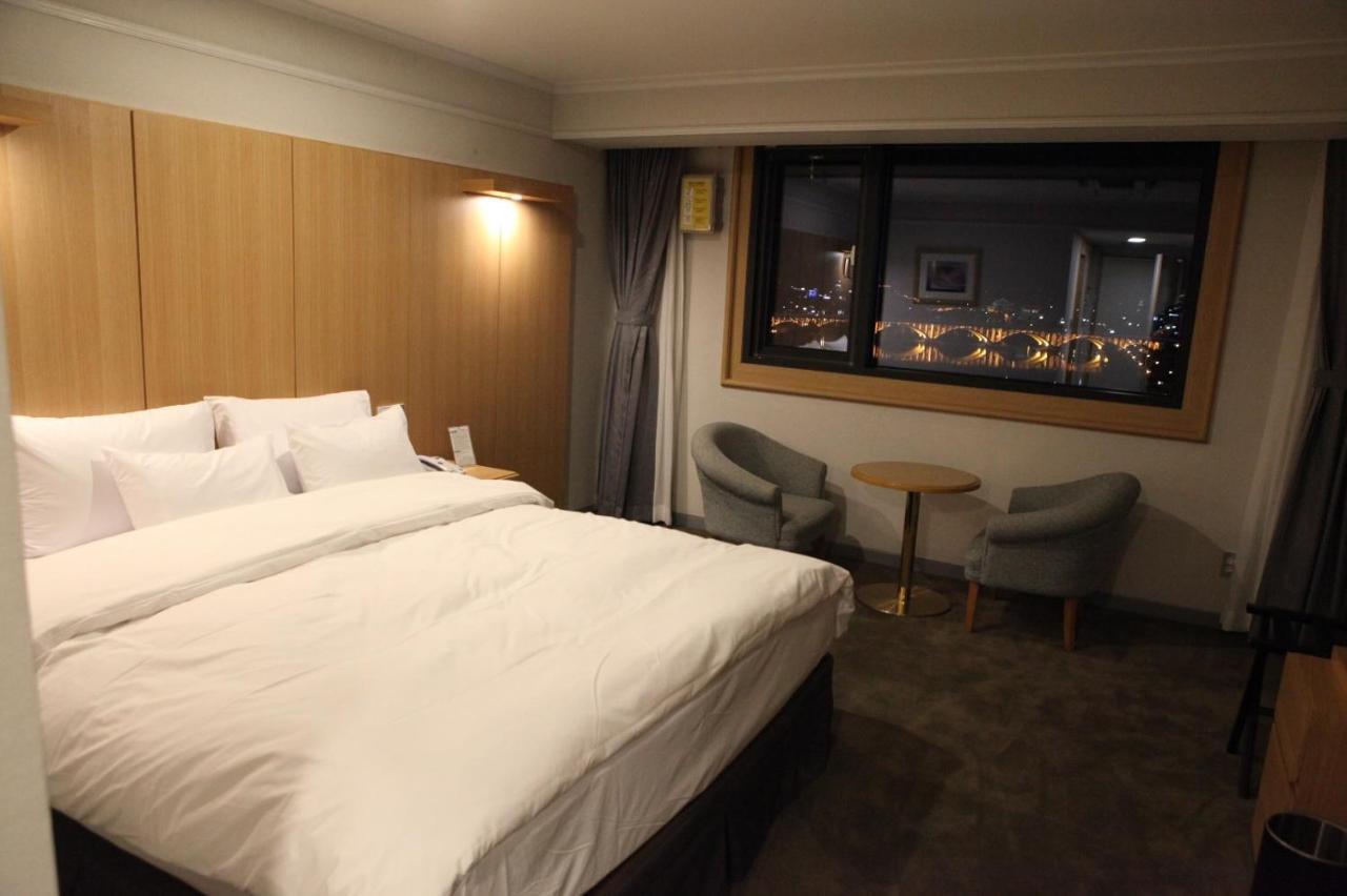 Hotel Dongbang Jinju Εξωτερικό φωτογραφία